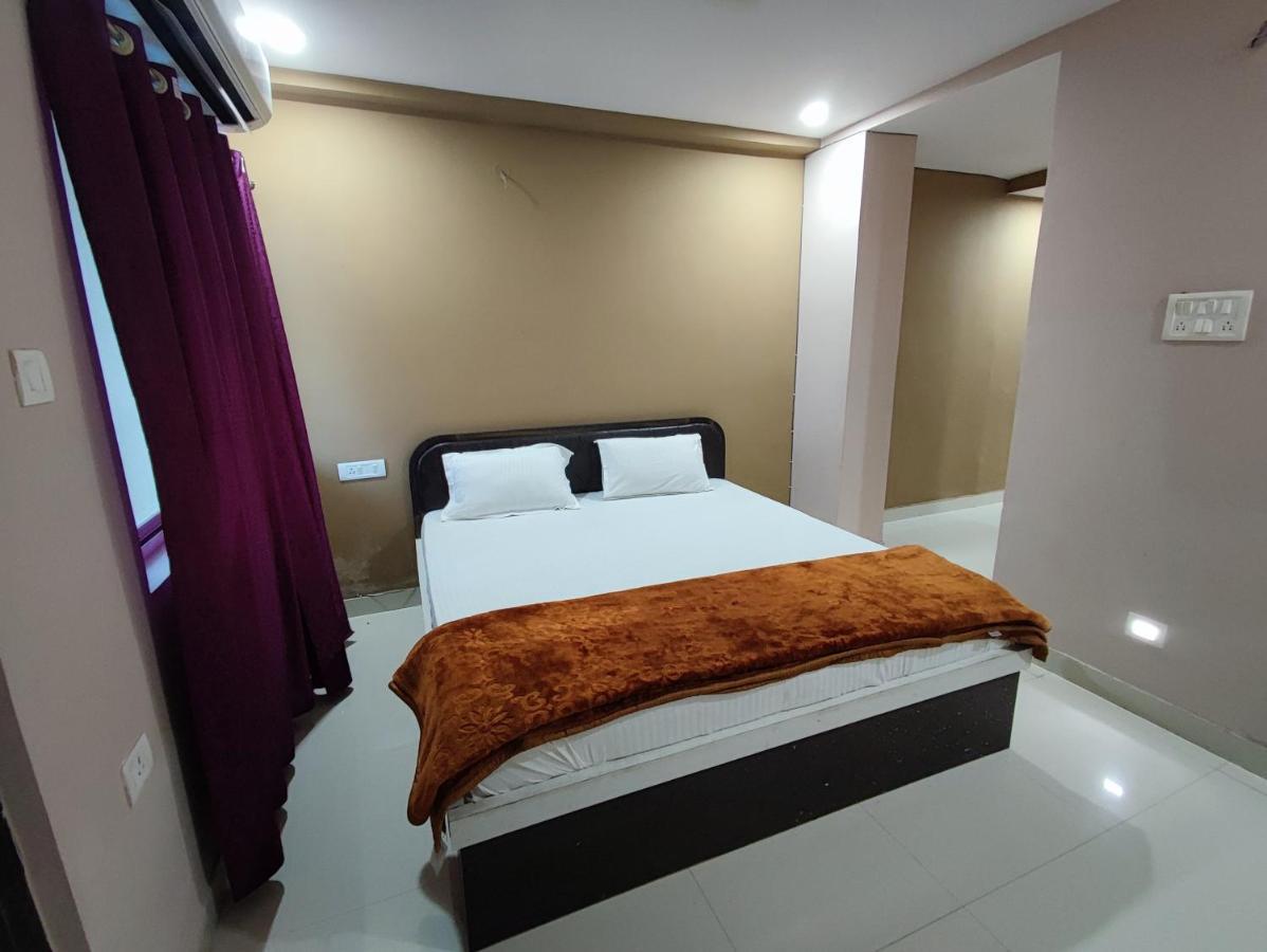 Hotel Kanha Shyam Madhubani Dış mekan fotoğraf