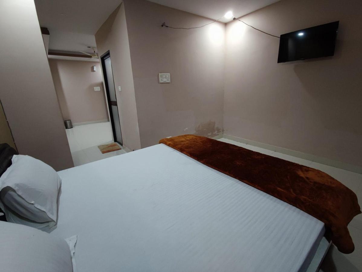 Hotel Kanha Shyam Madhubani Dış mekan fotoğraf