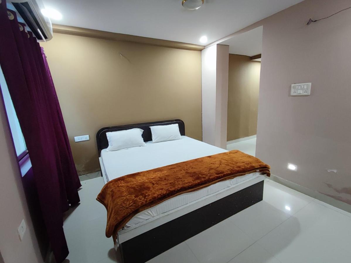 Hotel Kanha Shyam Madhubani Dış mekan fotoğraf