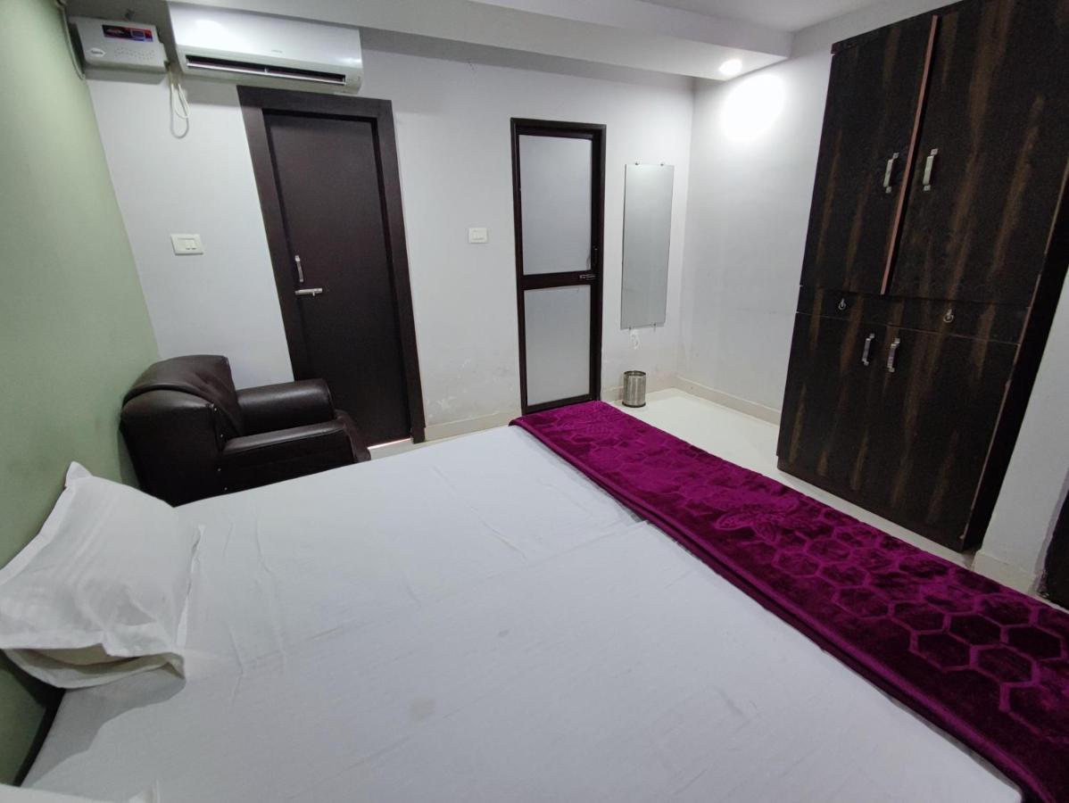 Hotel Kanha Shyam Madhubani Dış mekan fotoğraf