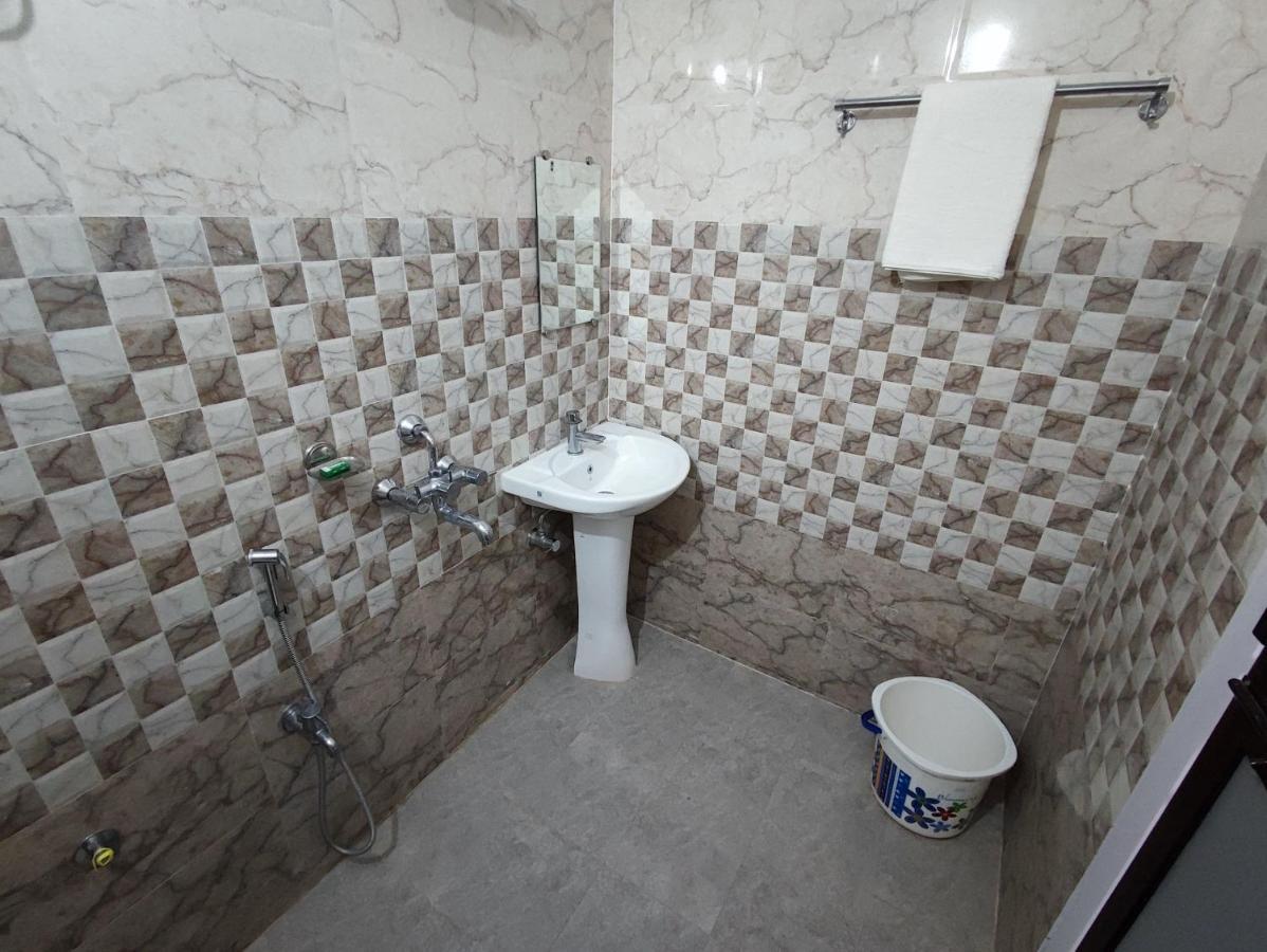 Hotel Kanha Shyam Madhubani Dış mekan fotoğraf