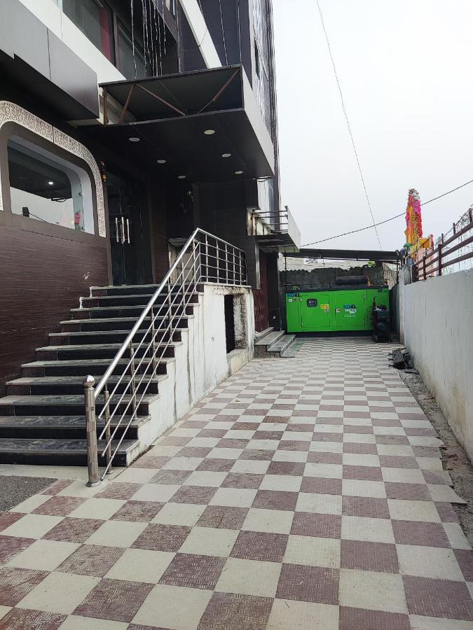 Hotel Kanha Shyam Madhubani Dış mekan fotoğraf